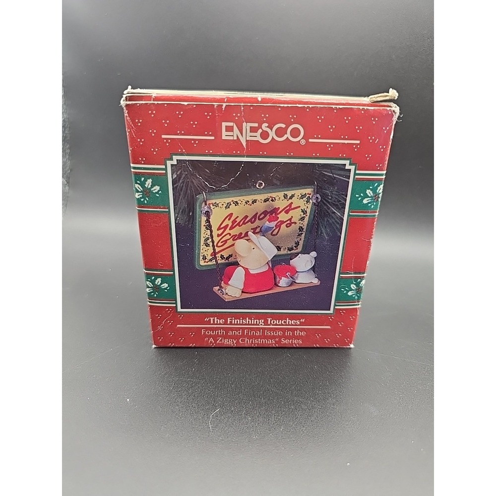 ENESCO CHRISTMAS ORNAMENT: ZIGGY: THE FINISHING TOUCHES ZIGGY PAINTING SIGN‎
